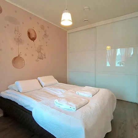 Aurora Vale - Discover Calm & Wonder Of Lapland Apartment *