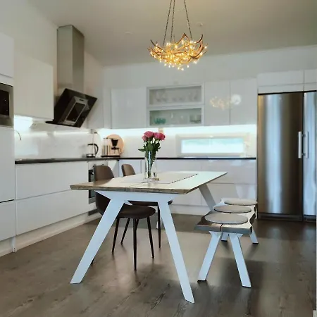 Aurora Vale - Discover Calm & Wonder Of Lapland Apartment Rovaniemi